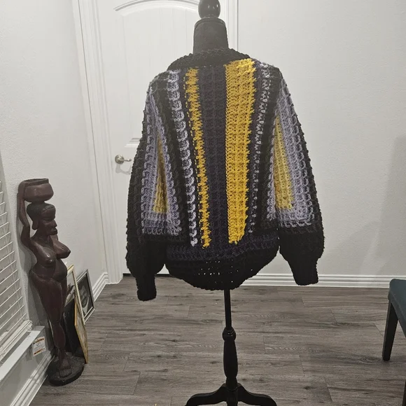 Artisanal Elegance: Handcrafted Crocheted Cardigan by Sela the Yarnweaver - Picture 2 of 5
